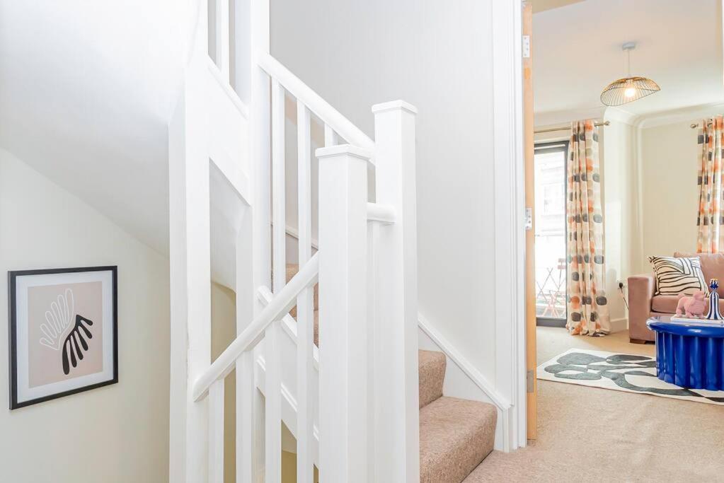 Coastal Comfort Getaway Portsmouth Ngoại thất bức ảnh